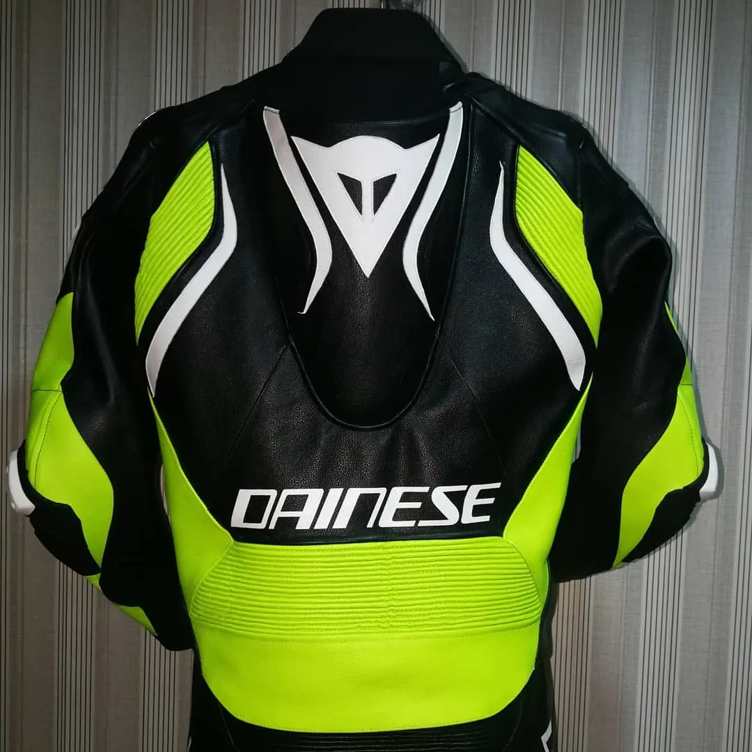 Handcrafted motorcycle leather racing suit from the Sazy workshop