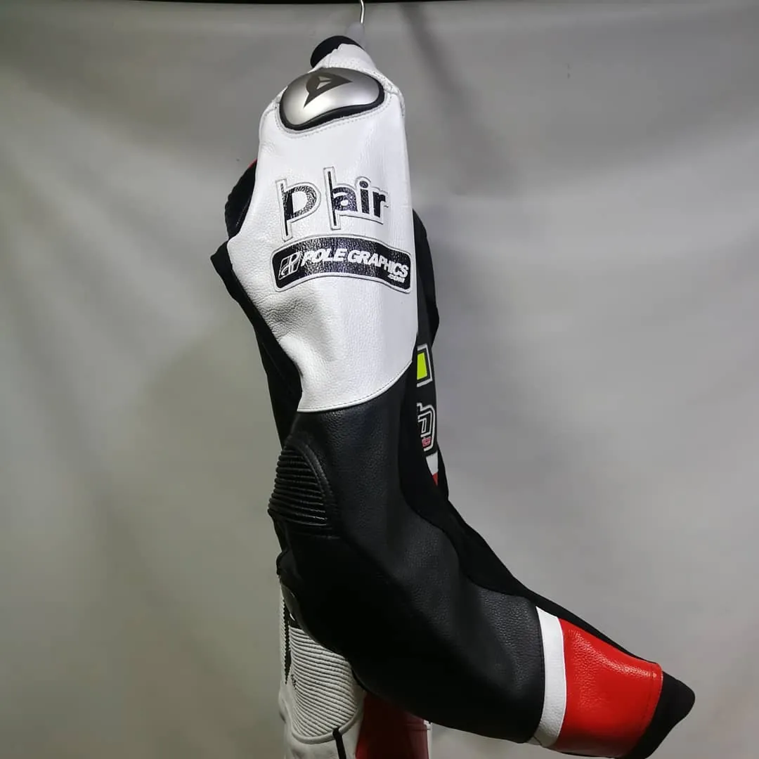 Handcrafted motorcycle leather racing suit from the Sazy workshop