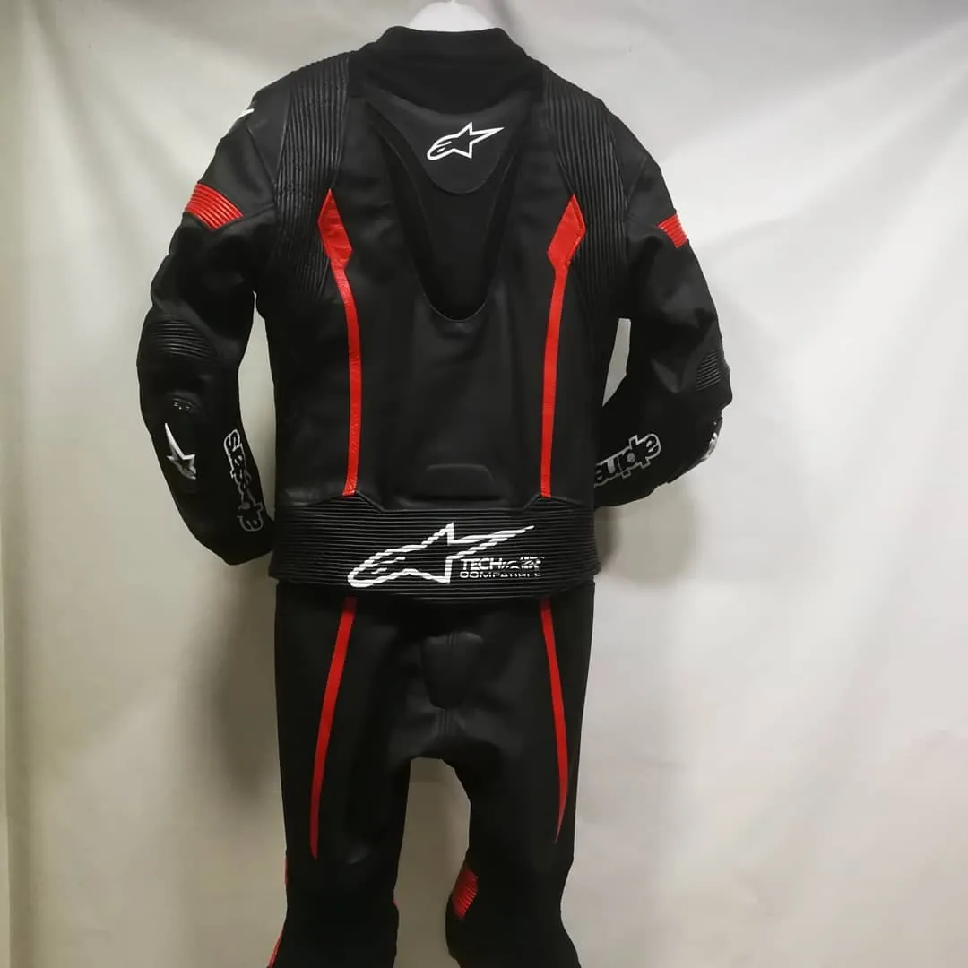 Handcrafted motorcycle leather racing suit from the Sazy workshop