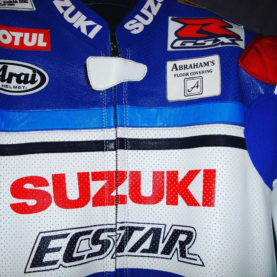 Handcrafted motorcycle leather racing suit from the Sazy workshop
