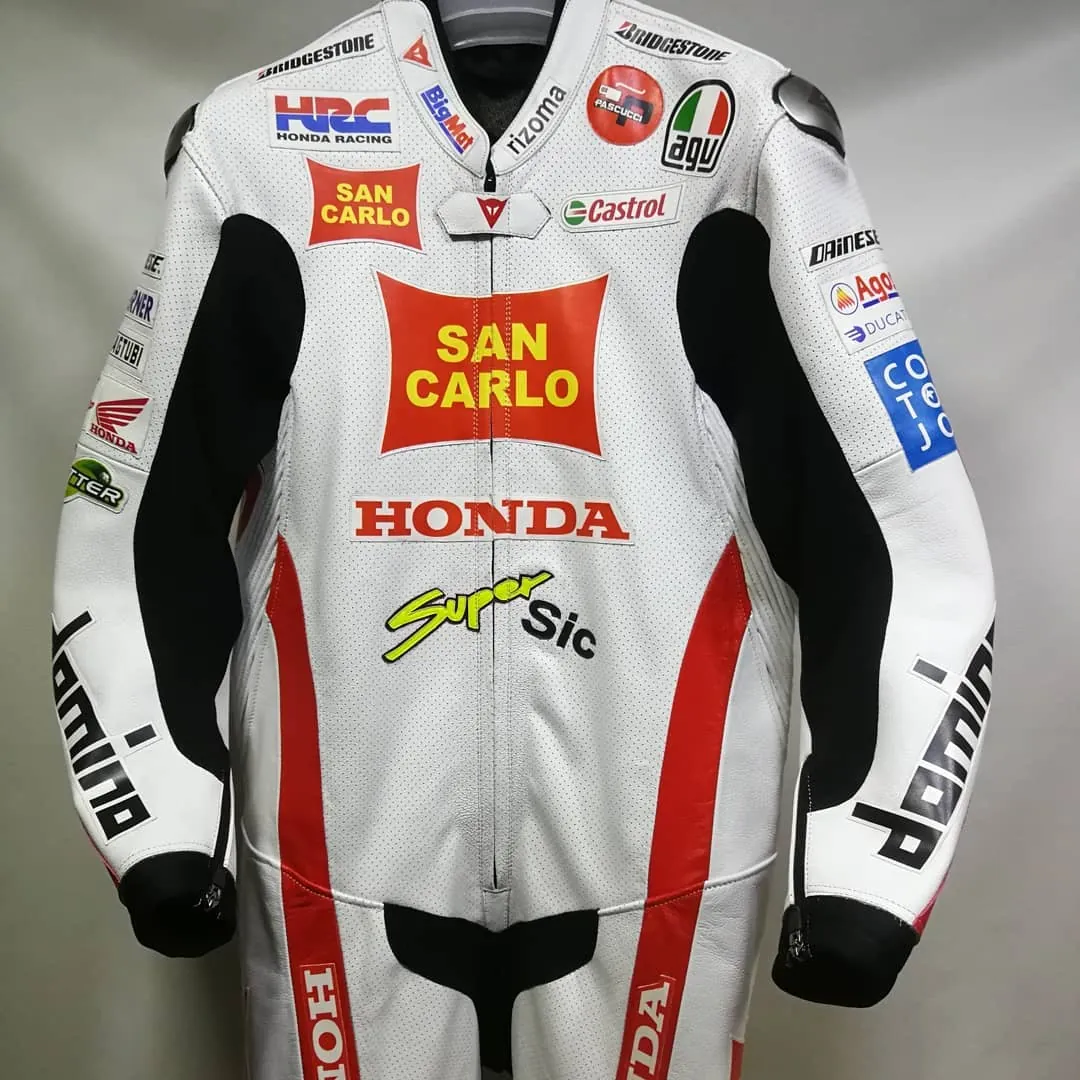 Handcrafted motorcycle leather racing suit from the Sazy workshop