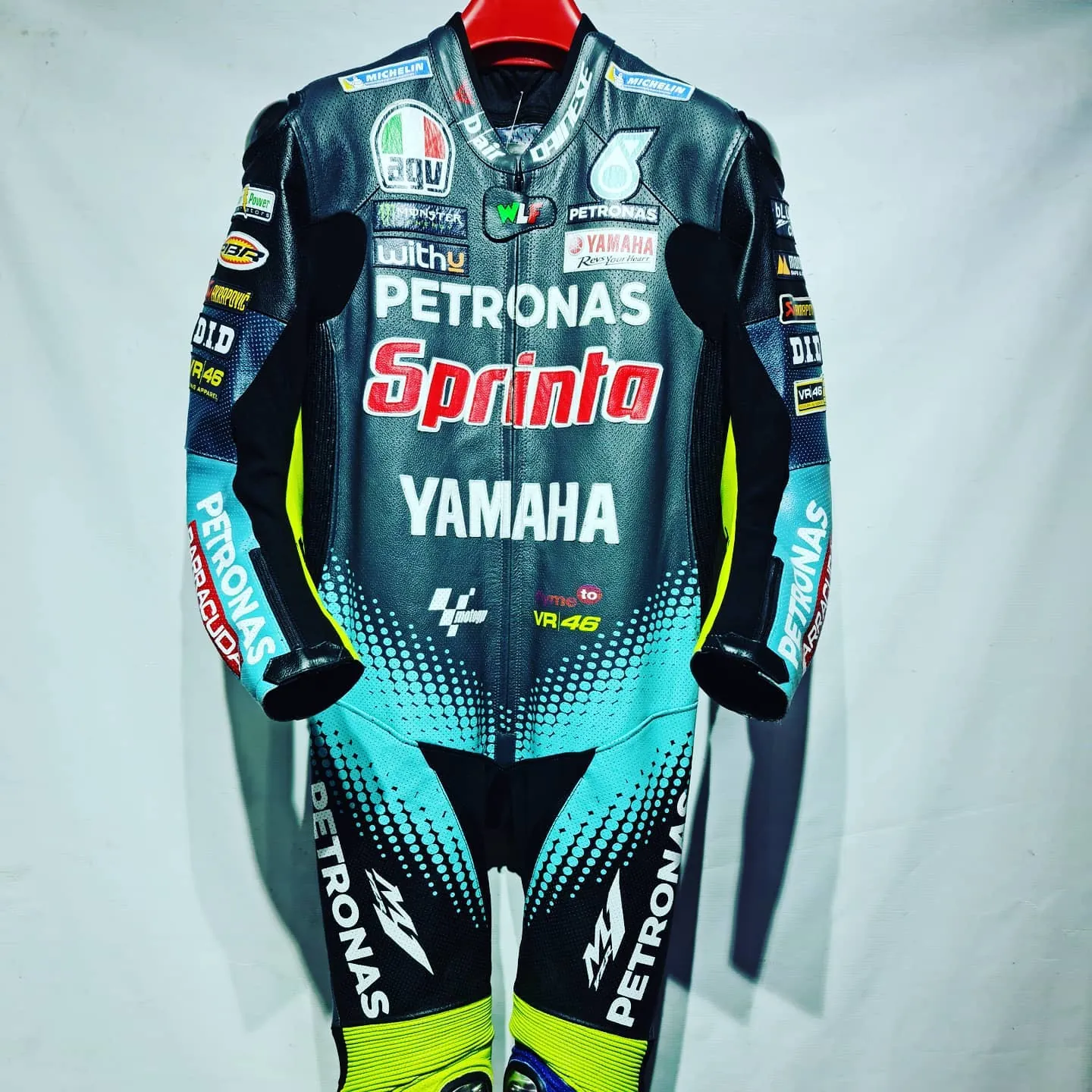 Handcrafted motorcycle leather racing suit from the Sazy workshop