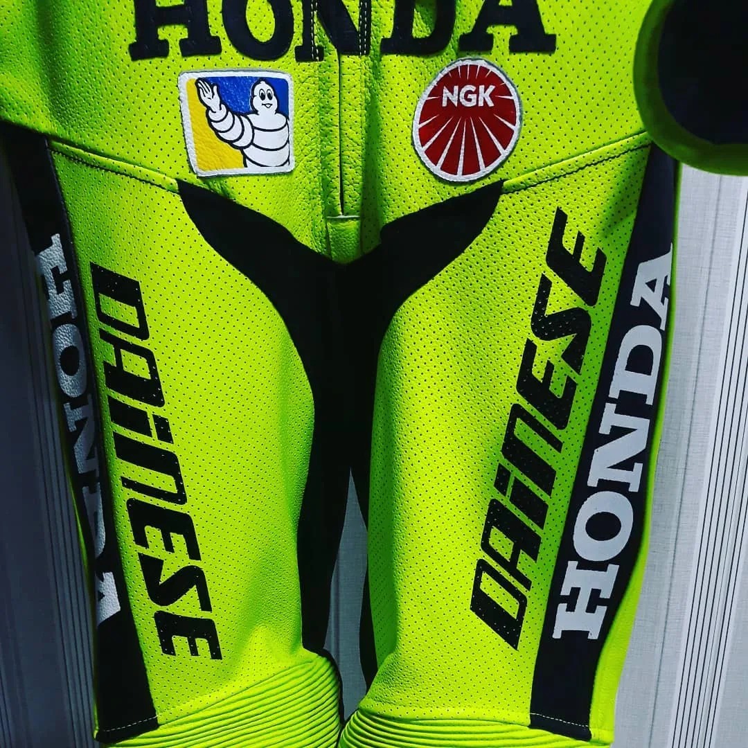 Handcrafted motorcycle leather racing suit from the Sazy workshop