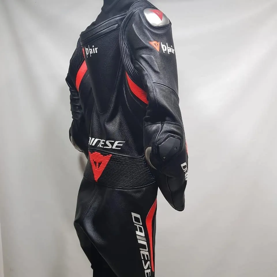 Handcrafted motorcycle leather racing suit from the Sazy workshop