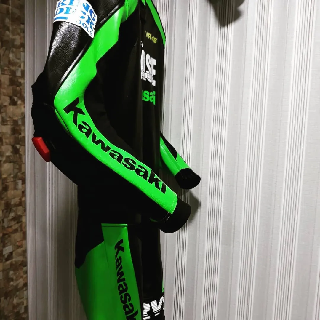 Handcrafted motorcycle leather racing suit from the Sazy workshop