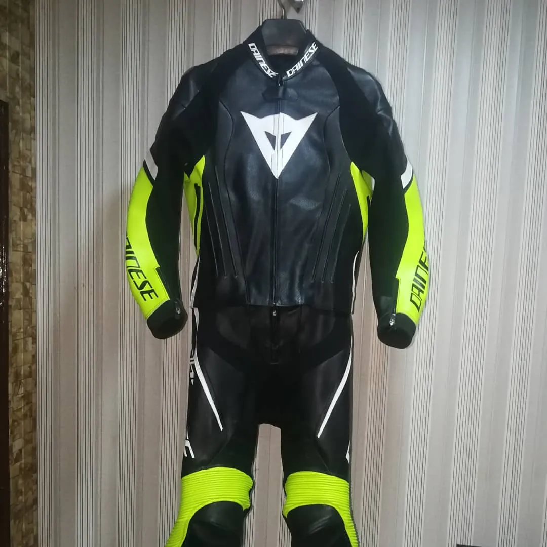 Handcrafted motorcycle leather racing suit from the Sazy workshop