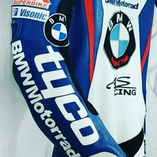 Handcrafted motorcycle leather racing suit from the Sazy workshop