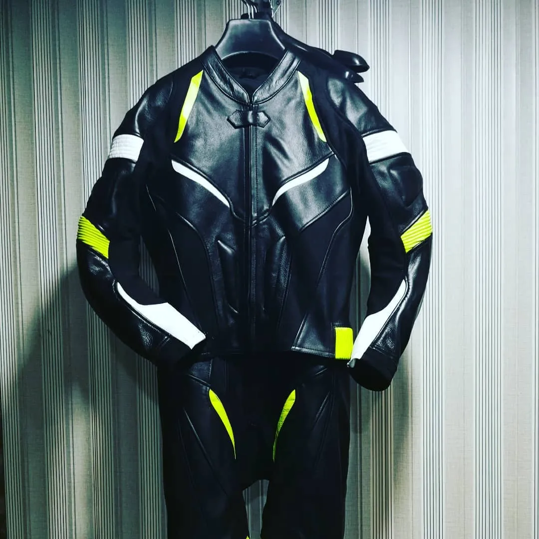 Handcrafted motorcycle leather racing suit from the Sazy workshop