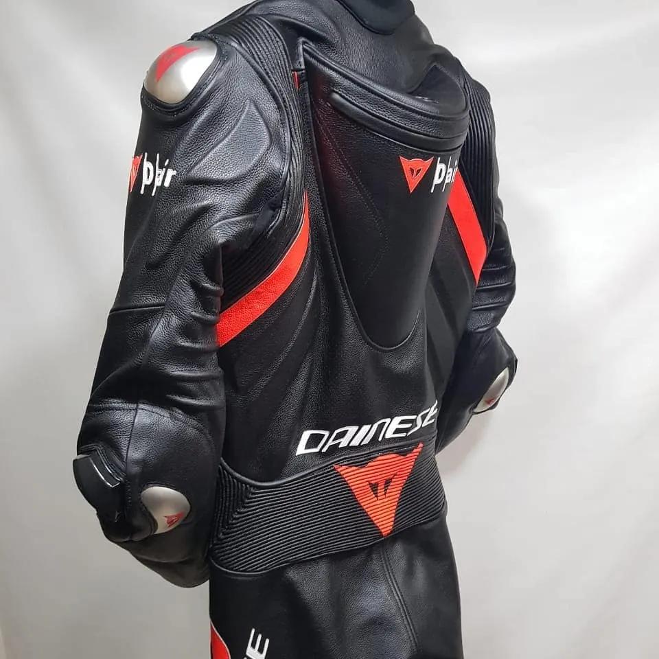 Handcrafted motorcycle leather racing suit from the Sazy workshop