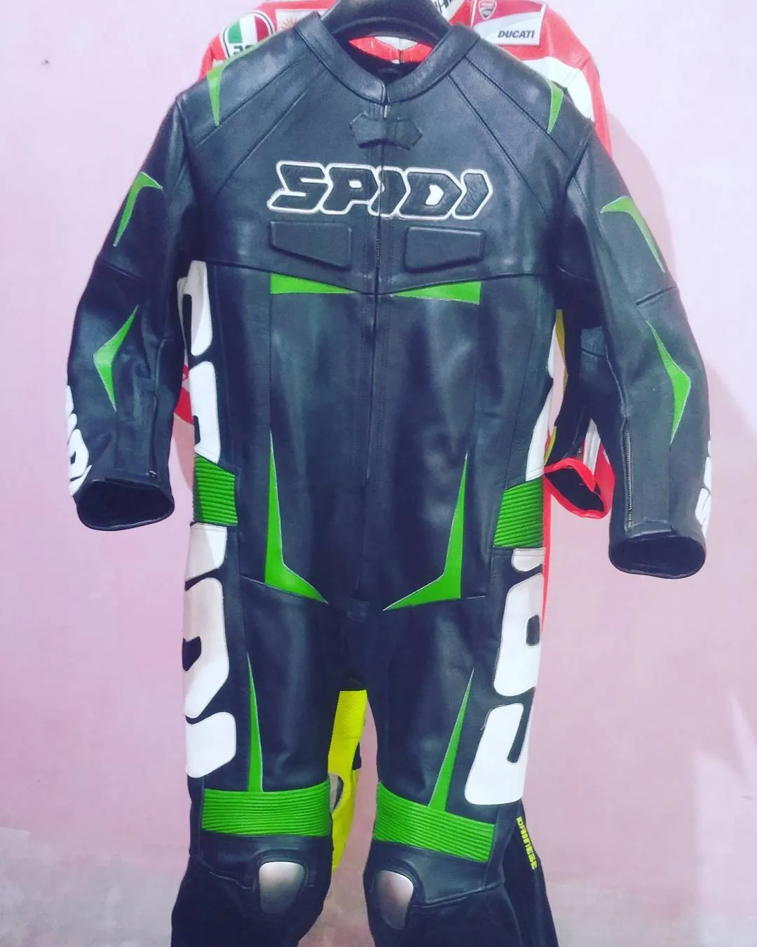 Handcrafted motorcycle leather racing suit from the Sazy workshop