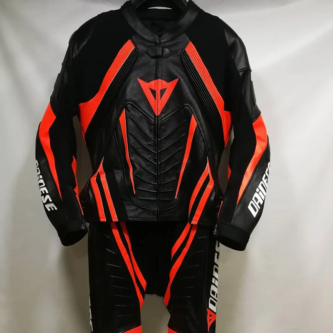 Handcrafted motorcycle leather racing suit from the Sazy workshop