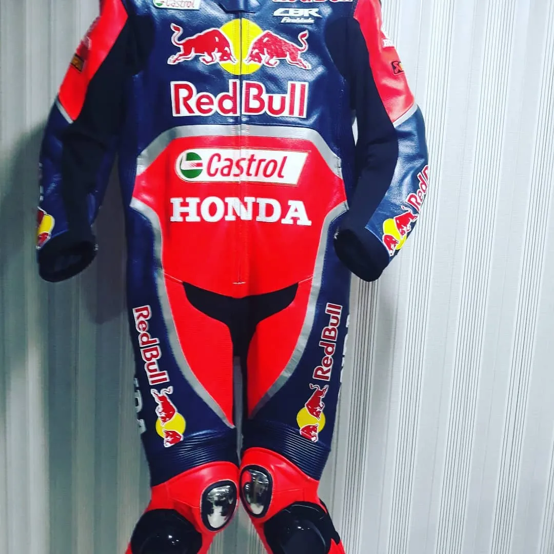 Handcrafted motorcycle leather racing suit from the Sazy workshop
