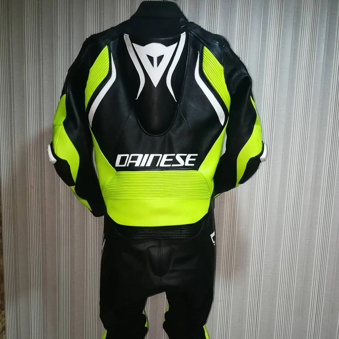 Handcrafted motorcycle leather racing suit from the Sazy workshop