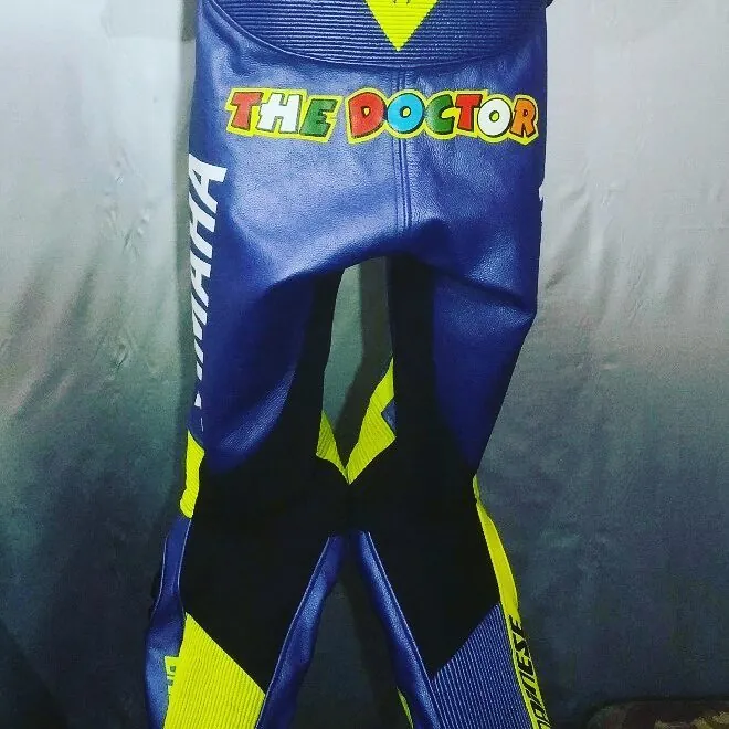 Handcrafted motorcycle leather racing suit from the Sazy workshop