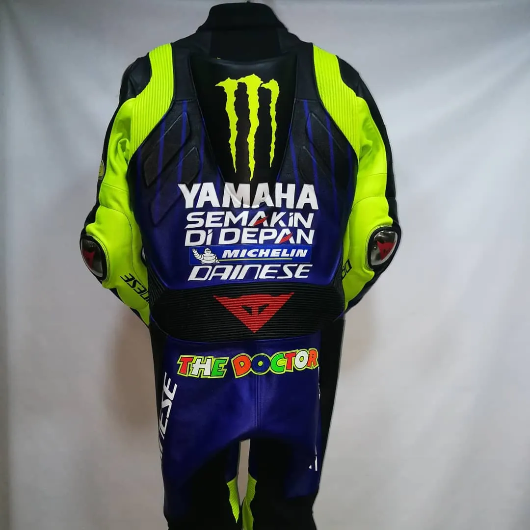 Handcrafted motorcycle leather racing suit from the Sazy workshop