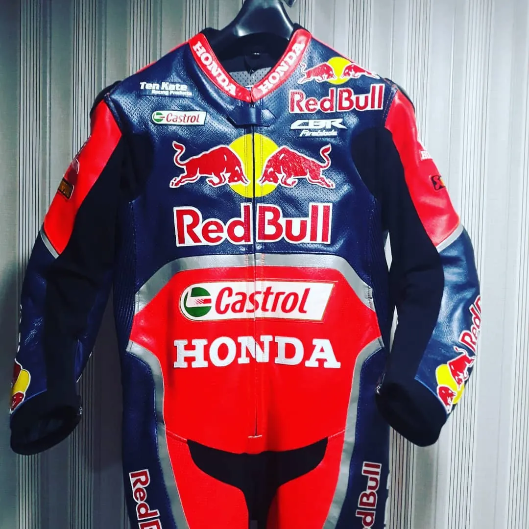 Handcrafted motorcycle leather racing suit from the Sazy workshop