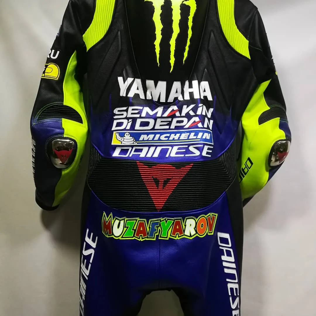 Handcrafted motorcycle leather racing suit from the Sazy workshop