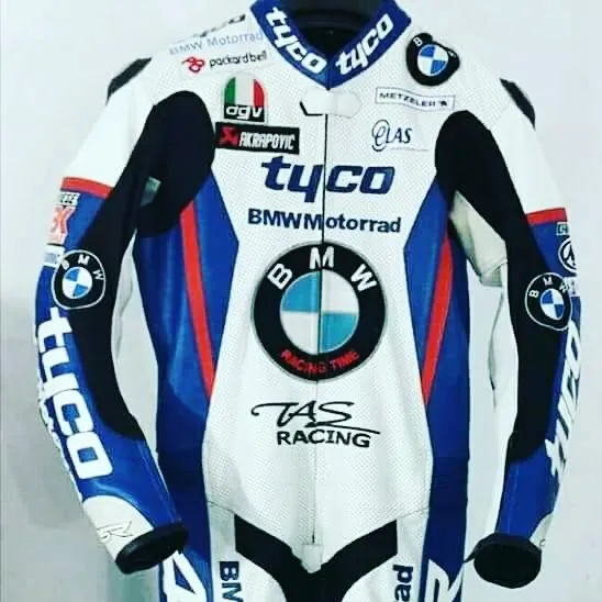 Handcrafted motorcycle leather racing suit from the Sazy workshop