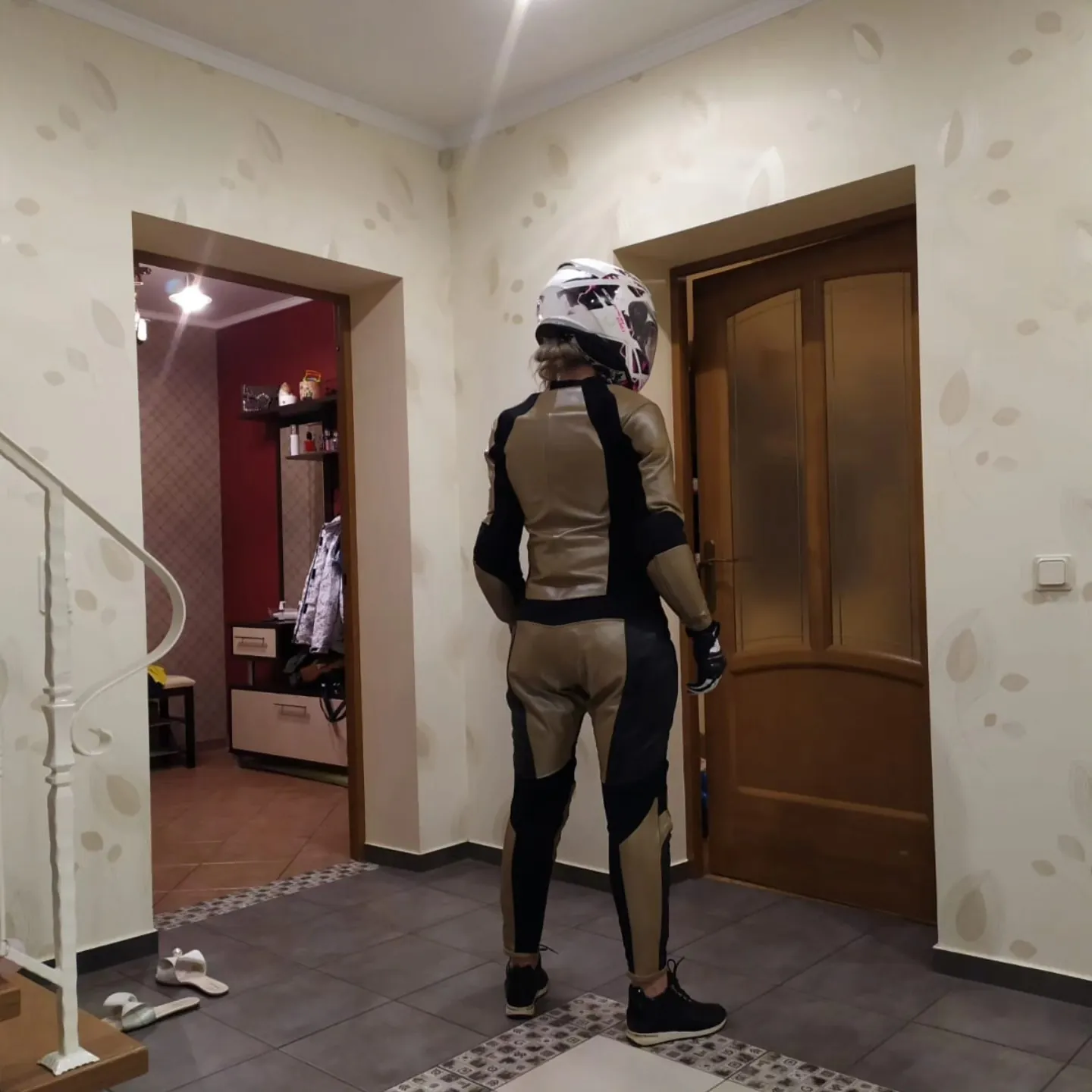 Handcrafted motorcycle leather racing suit from the Sazy workshop