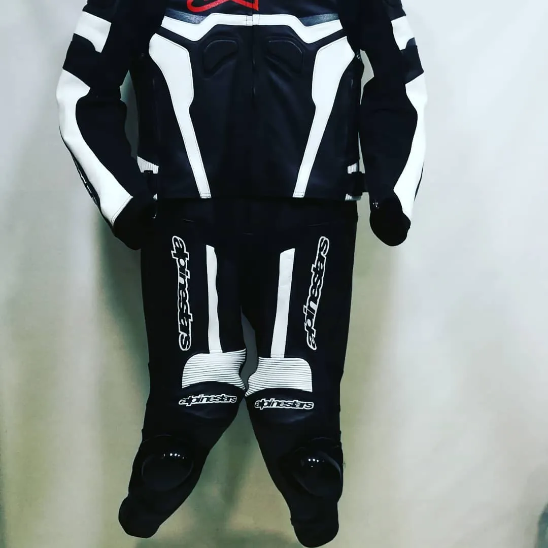 Handcrafted motorcycle leather racing suit from the Sazy workshop