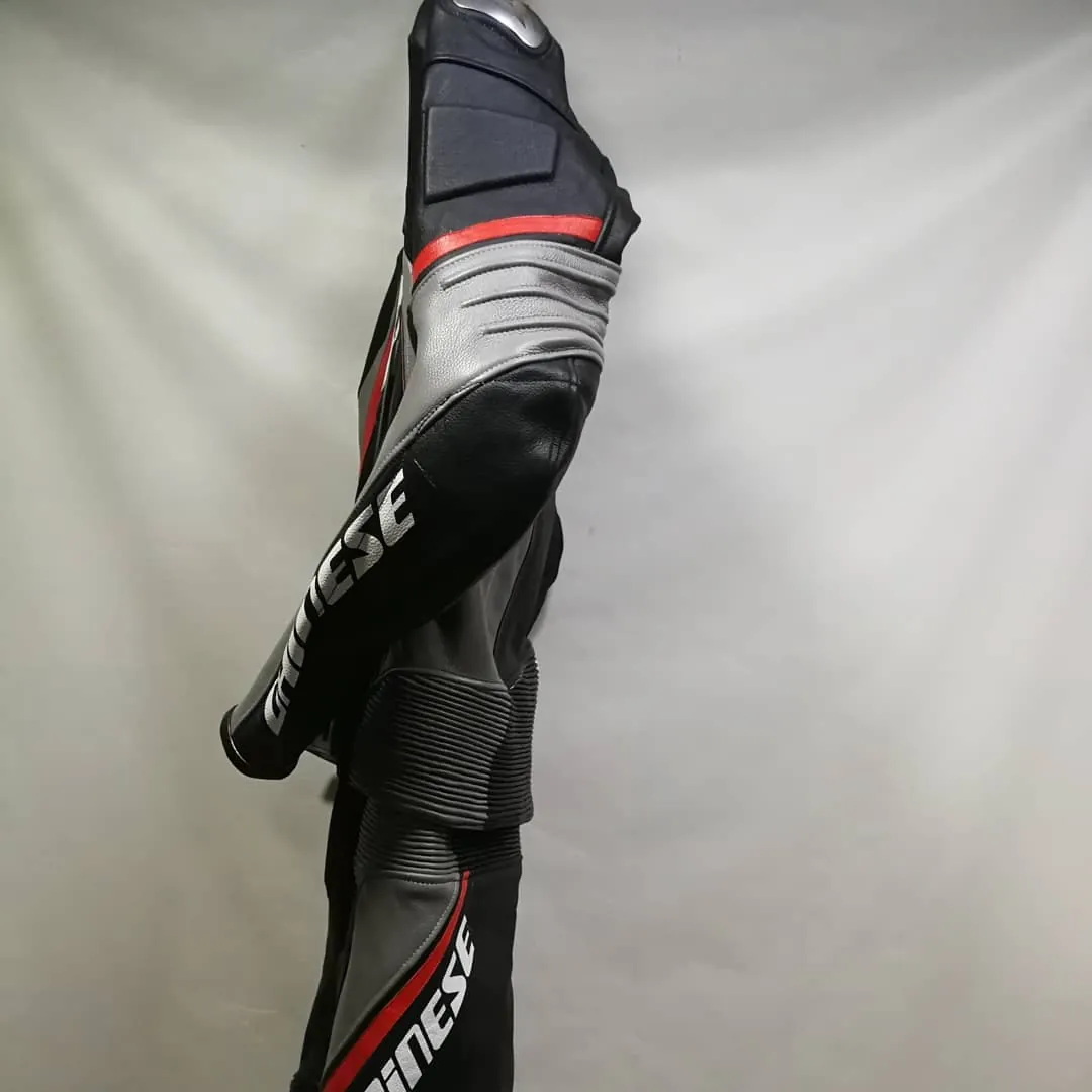 Handcrafted motorcycle leather racing suit from the Sazy workshop