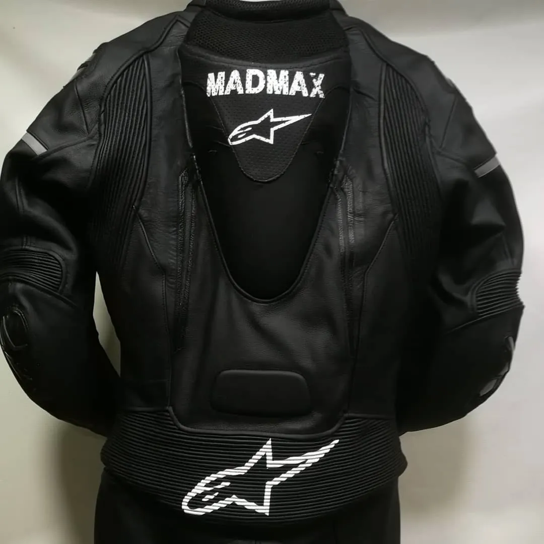 Handcrafted motorcycle leather racing suit from the Sazy workshop